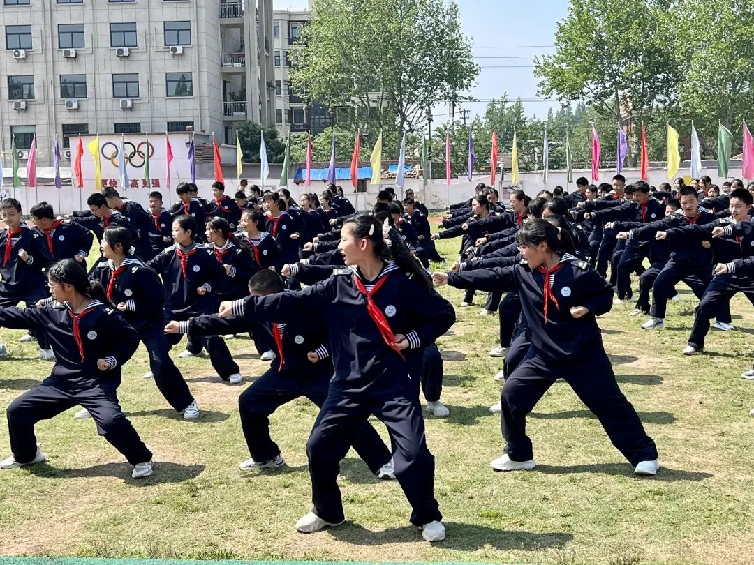 国防教育特色学校荣誉称号,获评国家国防教育示范校