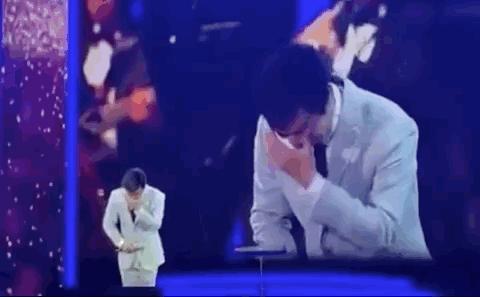 费玉清退出娱乐圈干什么去了,恒述法师怒怼费玉清一毛不拔