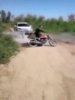 这衣服怎么穿内衣呀?不穿内衣怎么挺起来啊?