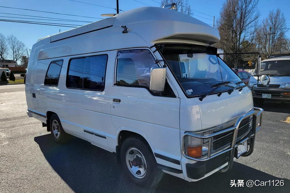1988丰田HiAceCamper4x4
