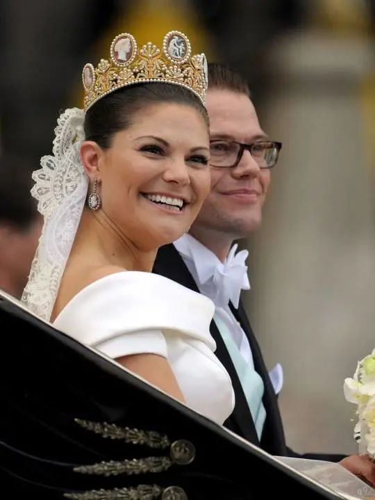 法国珠宝值得买吗,法国王室的王冠和首饰