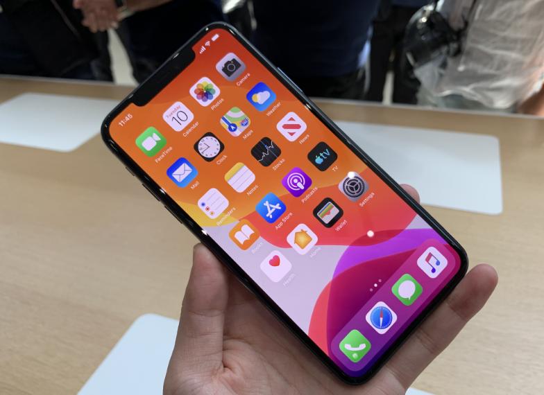 2023年，花3500多买四年前的iPhone11，我是疯了吗？