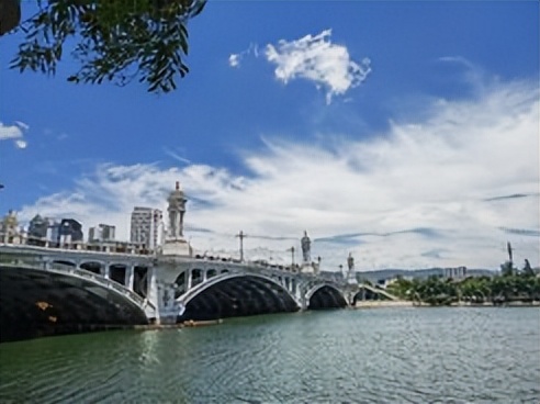 大理丽江泸沽湖香格里拉十日游,云南十日游香格里拉