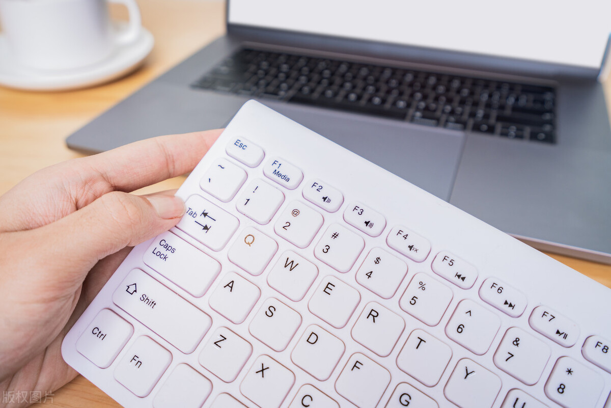 图书代理中介、经纪人、工作室、策划公司、出版公司的区别和联系