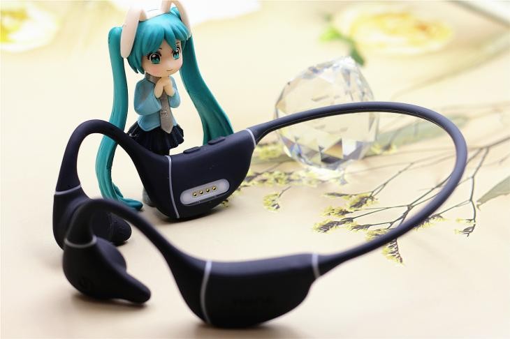 长期戴耳塞式耳机耳朵不舒服,戴耳机开始降噪耳朵不舒服