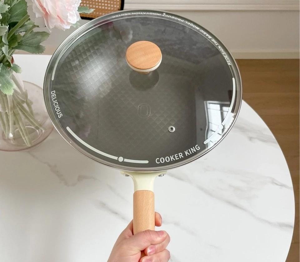 不沾锅VS铁锅：选购厨具大揭秘