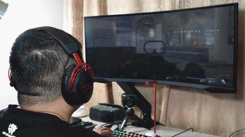 续航炸裂,hyperx阿尔法无线版和有线对比