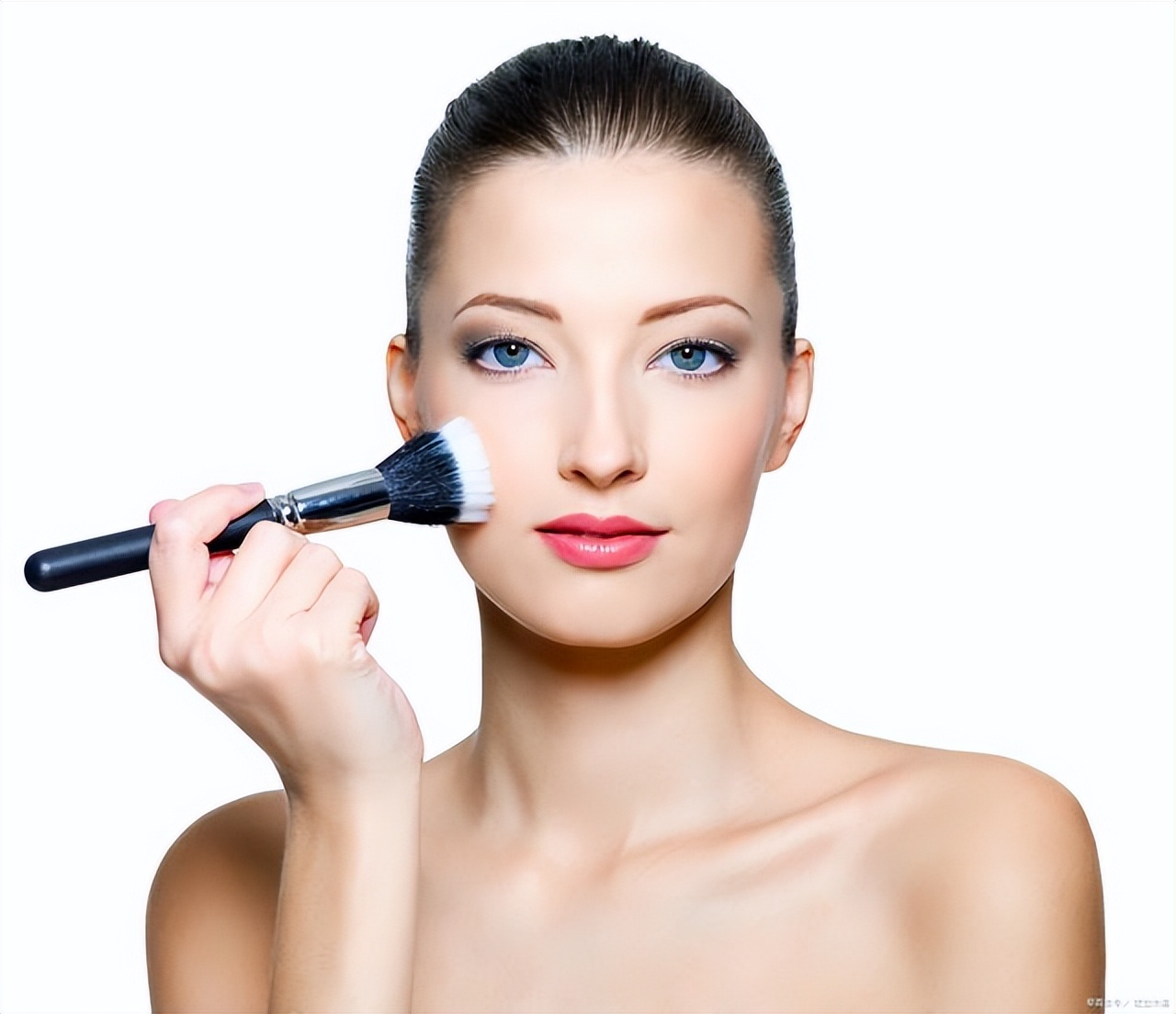 美妆师证书怎么考取,美妆师证书好考吗北京