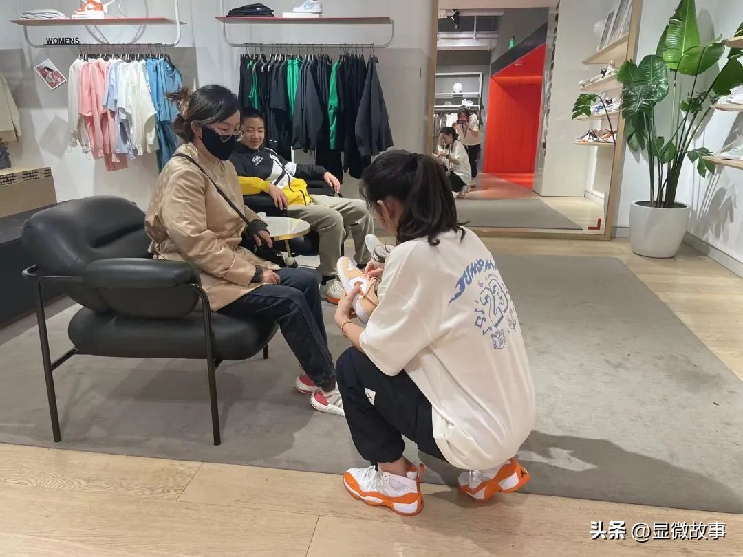 被逼下海当网红的人,被逼成网红的企业家