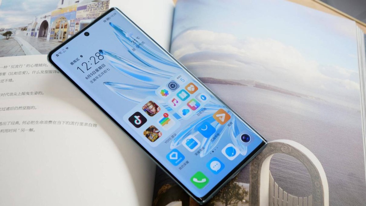 2799元荣耀手机,荣耀70系列正式发布售价2999起