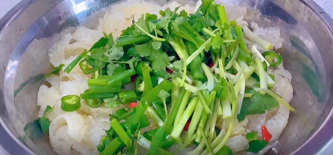 40岁以上的女人吃什么胶原蛋白好,吃什么样的胶原蛋白能让皮肤饱满