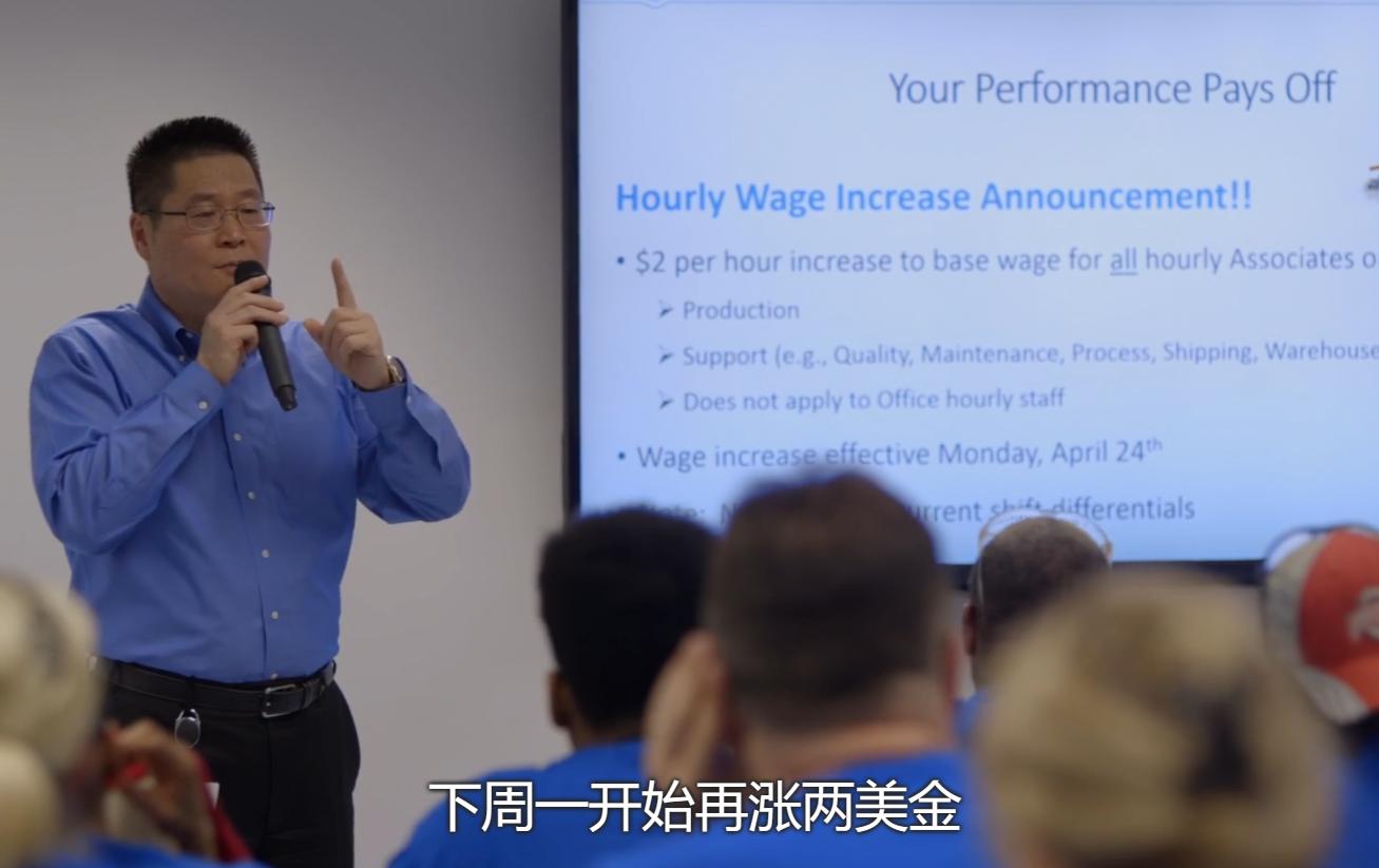 美国工厂流水线工人一个月多少钱,美国穷人上班