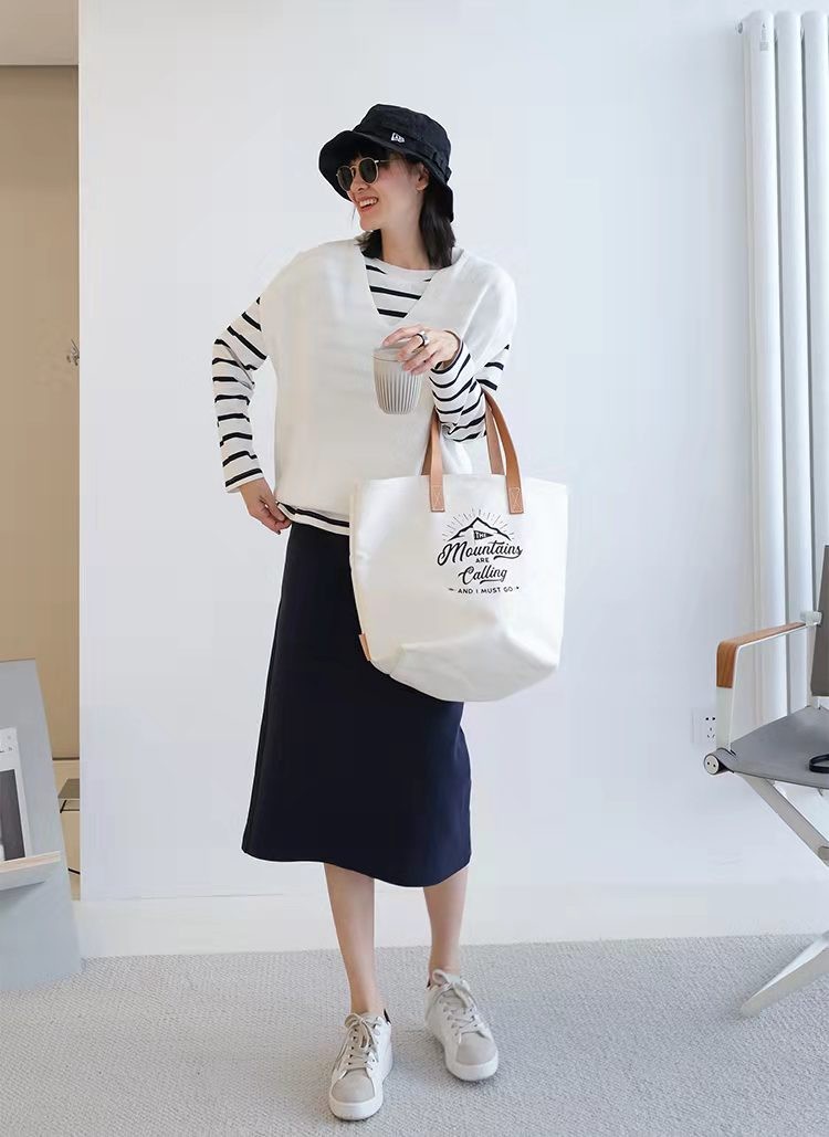 中长款直筒裙如何搭配,春季黑色直筒裙的穿搭方法