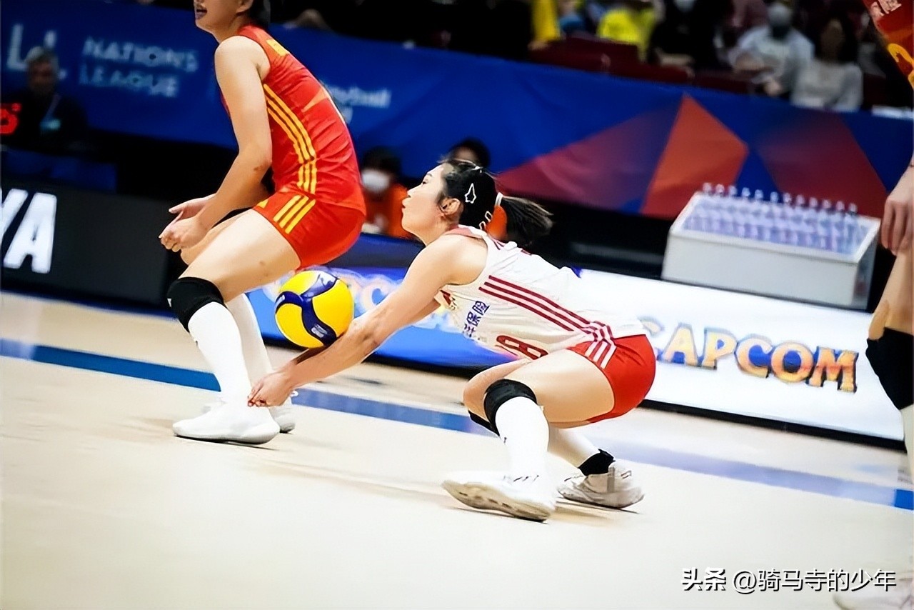 19年女排中国对战日本全局回放,中国女排战胜日本女排第三局比赛