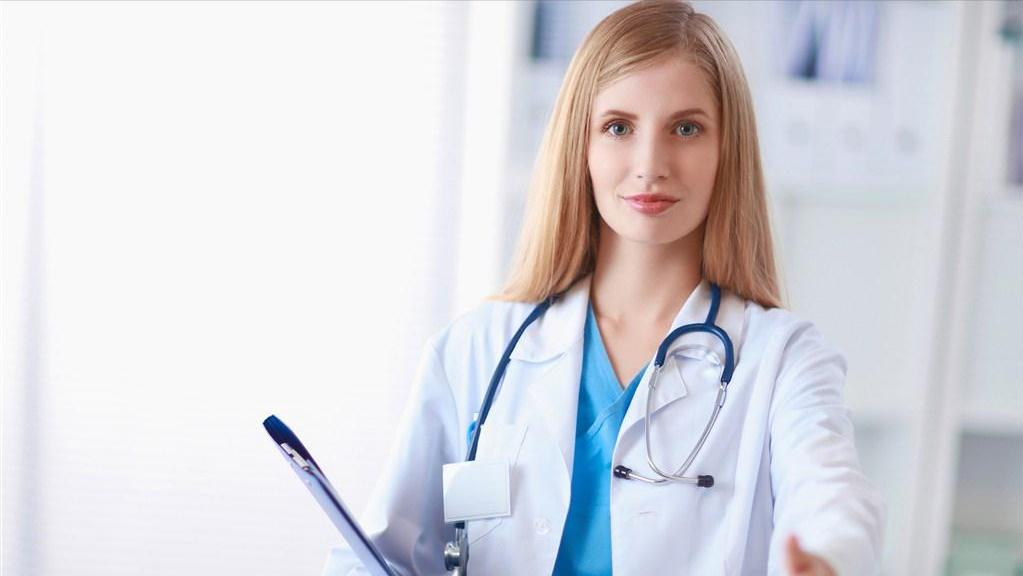 身上突然长了小红点不痛不痒,身上突然长了小红点是什么原因