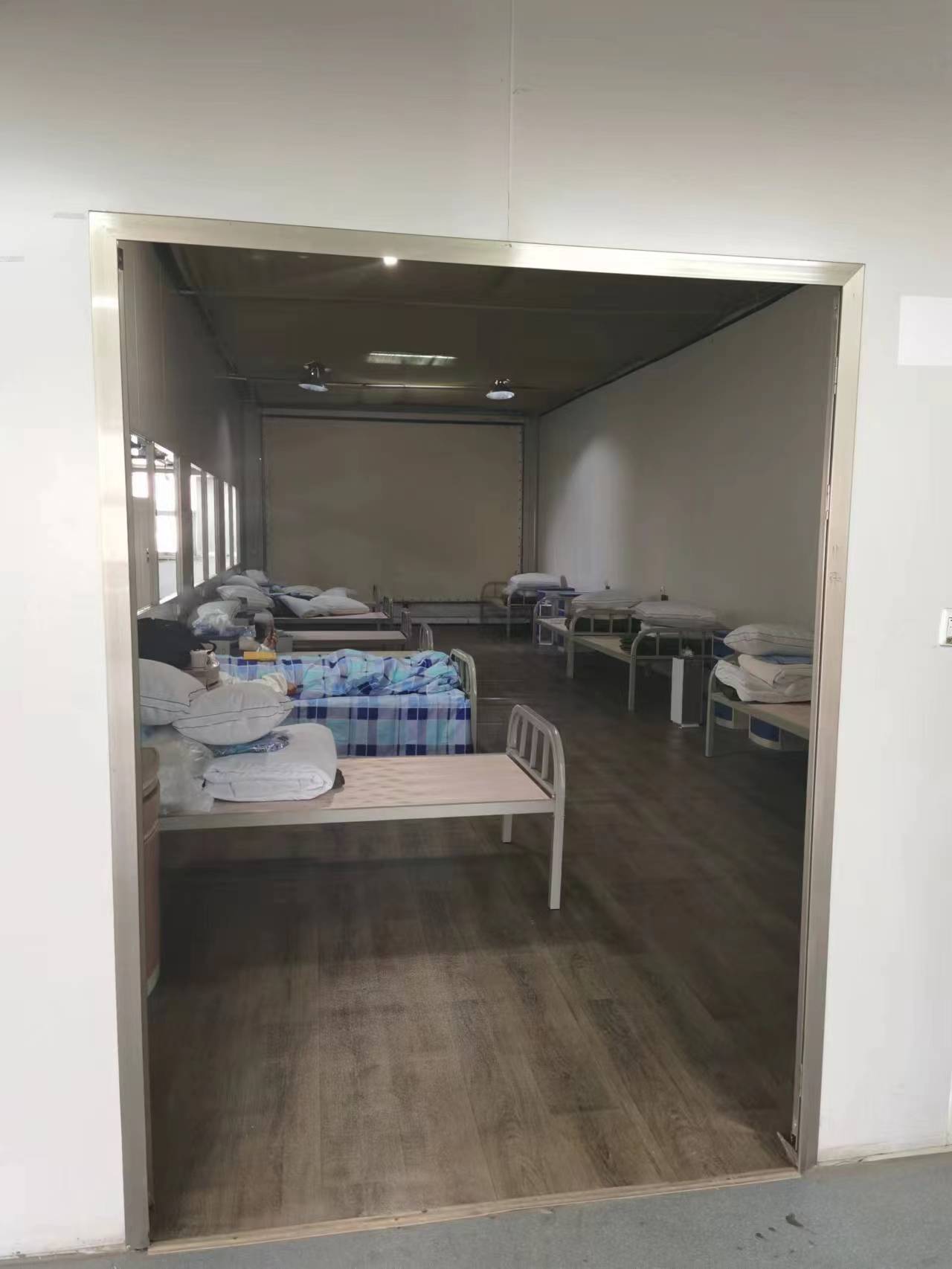 方舱医院病人入住,方舱医院首批入住患者