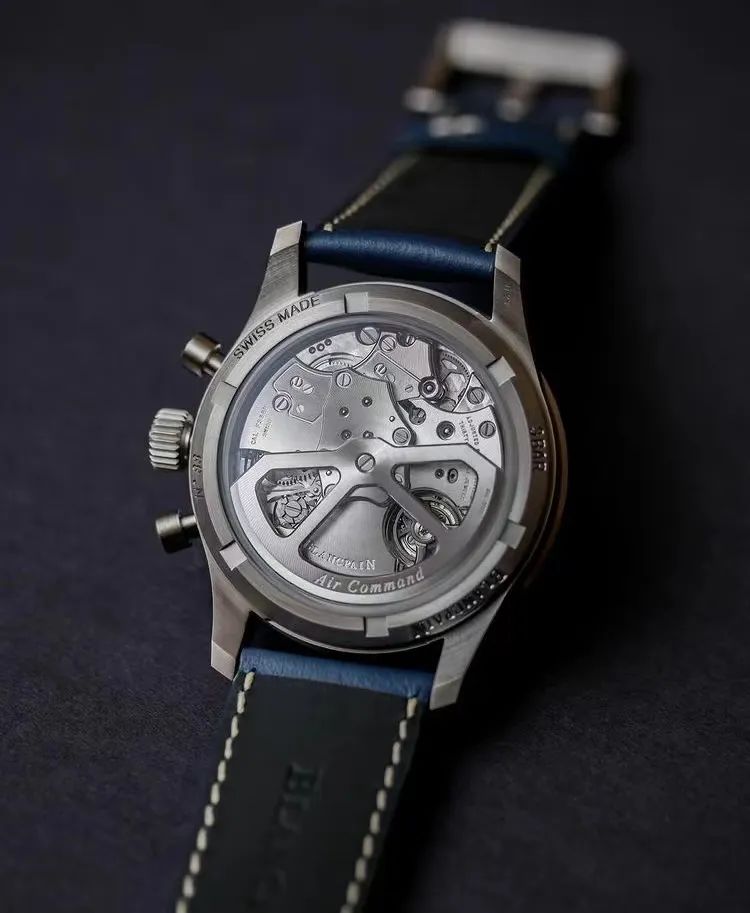 宝珀空军司令玫瑰金上手效果,宝珀空军限量计时表