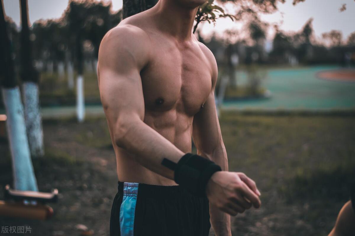 一个月瘦20斤的方法纯节食,饿两个月瘦30斤的方法