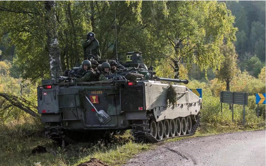 虽为中立国，军事实力却不容小觑，目前正在提升地区防务能力