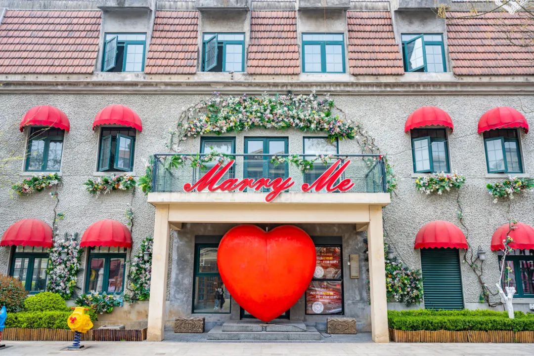 济南元素再一次火爆“出圈”！省长推介的诗意济南是什么样子的？