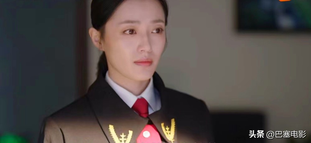 《底线》今晚开播，老戏骨云集，尺度惊人、剧情真实，能爆