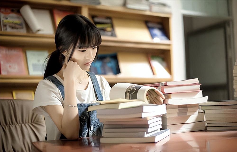 新课标、新教材、新高考背景下，关于高一语文课程教学的几点思考