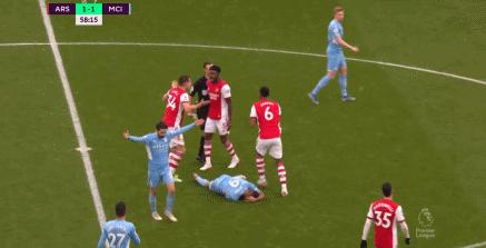 英超曼城3-1击败伯恩利,英超曼城2:1反超