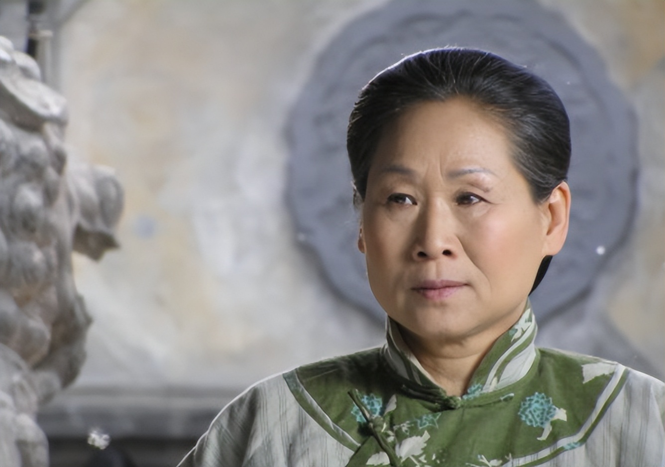 苇青演疯老太太,老太太演员苇青