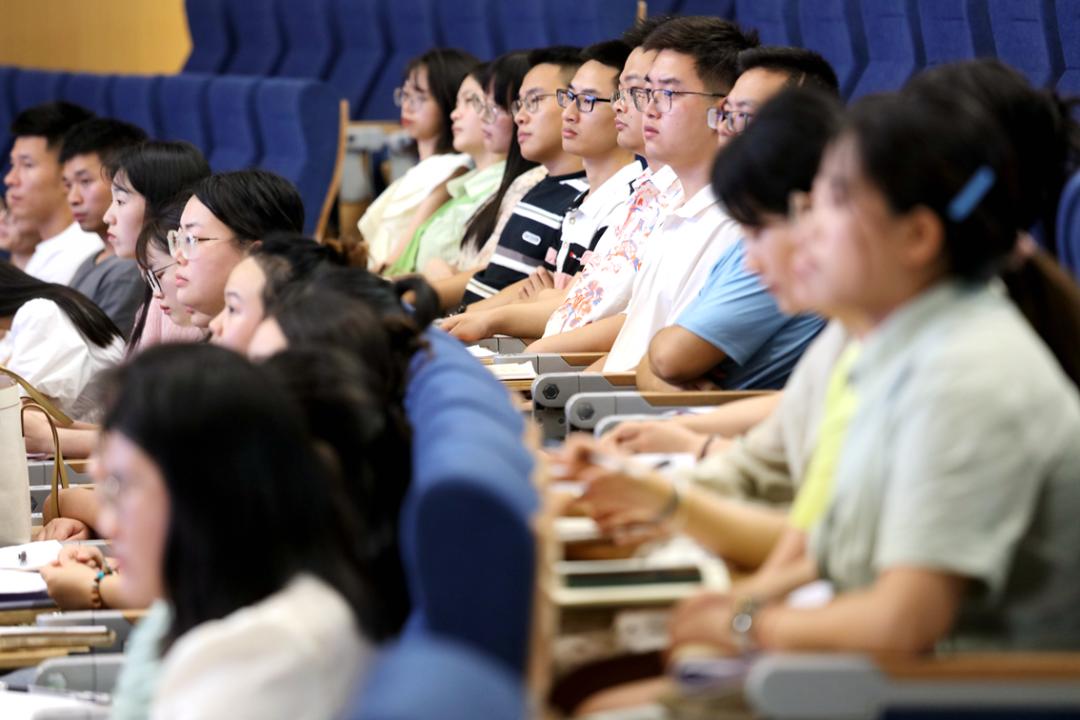 遂宁新入职教师培训,遂宁中学招聘成熟教师