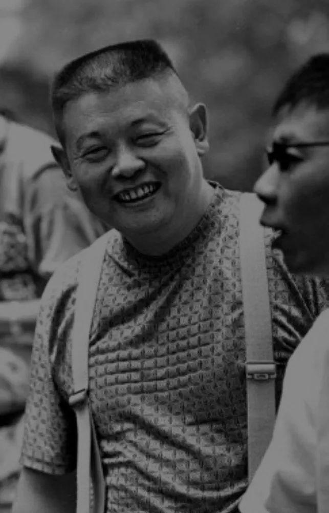 他在当红时淡出演艺圈,他走后歌词完整