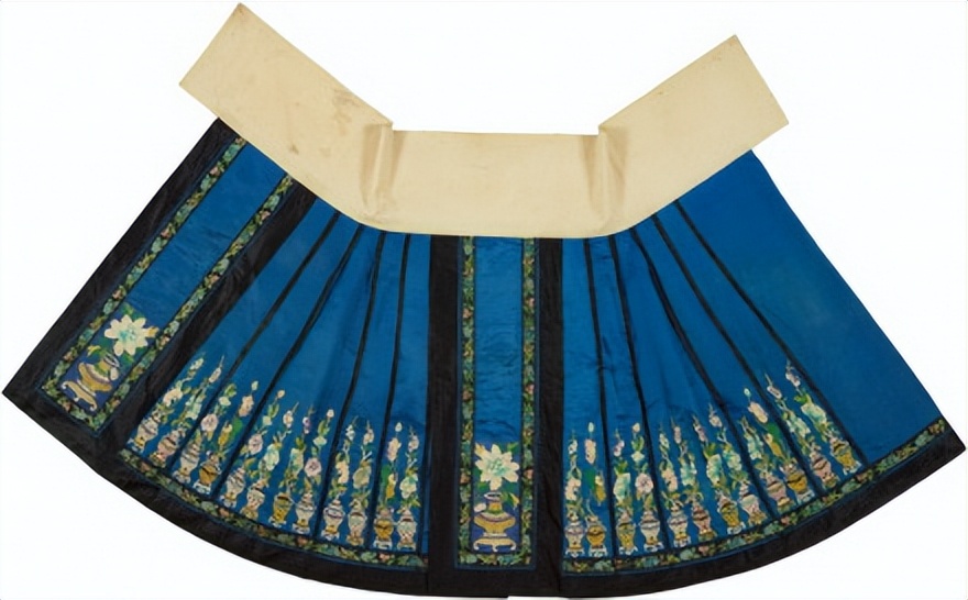 迪奥抄袭中国马面裙的影响,迪奥抄袭马面裙背后现象