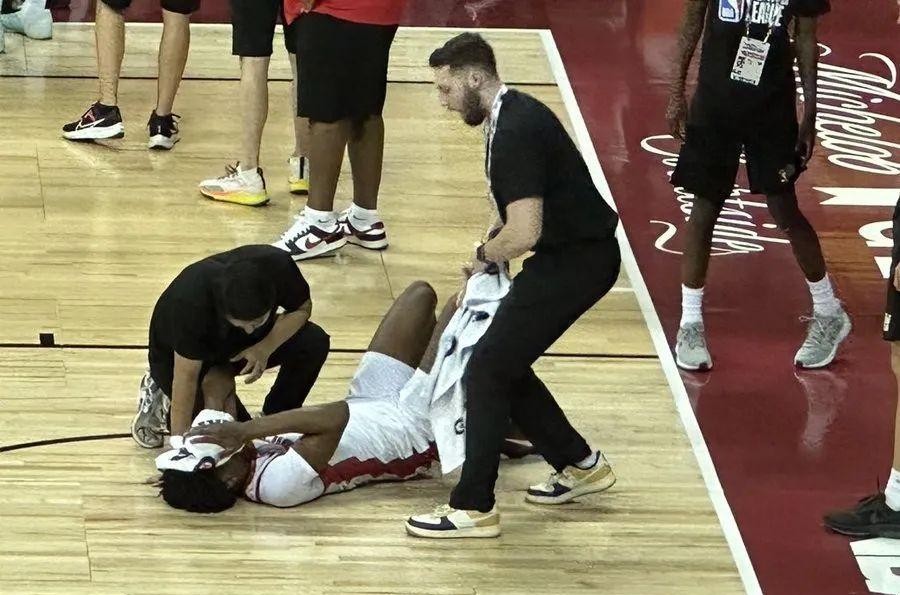 特别可怕的90度崴脚,90度崴脚有多严重知乎