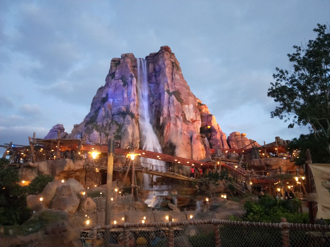 上海迪士尼乐园旅游攻略（门票价格+项目介绍+开放时间）