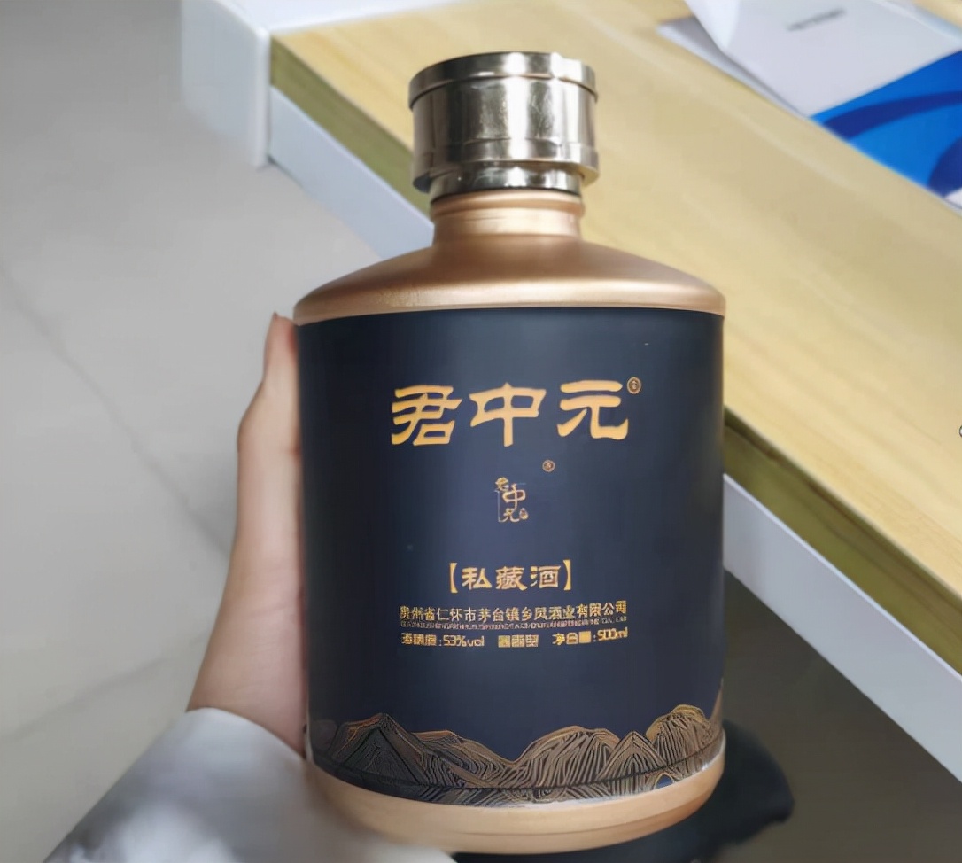 哪种纯粮白酒既便宜又好喝,哪款纯粮食白酒好喝又不贵