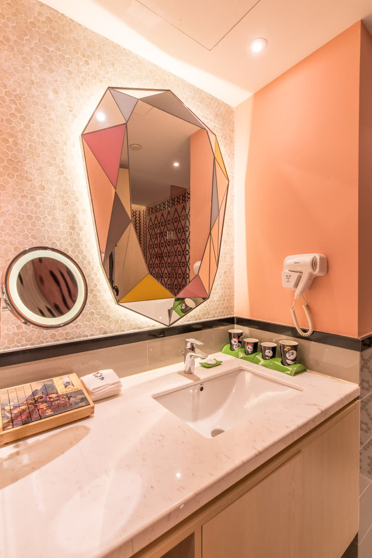 广州长隆熊猫酒店蝴蝶谷,广州长隆熊猫主题酒店五一