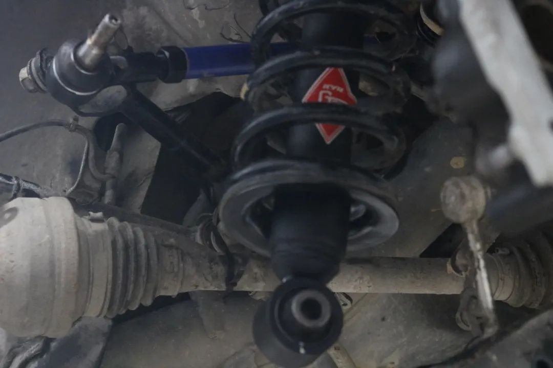 12代皇冠翻新后能开多久,坏掉的车改造成新车