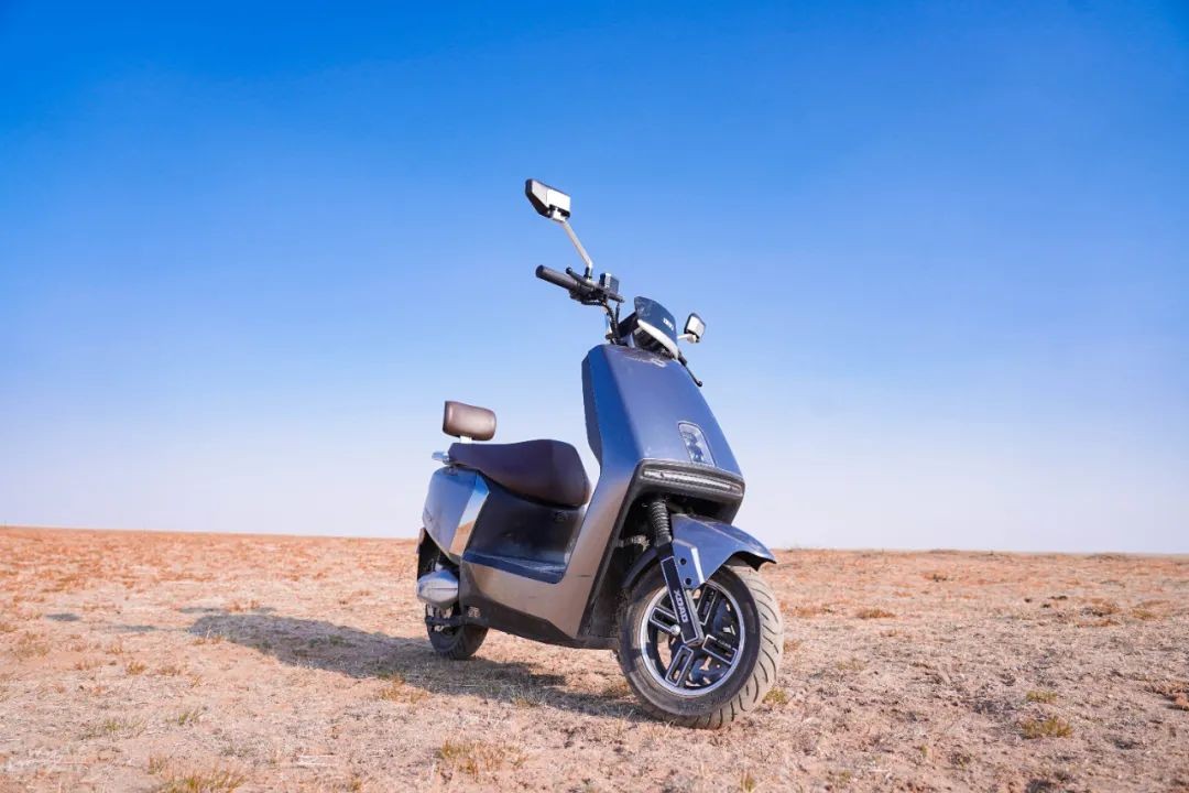 台铃爱玛小刀电动车对比,小刀爱玛新日台铃哪个跑得最快