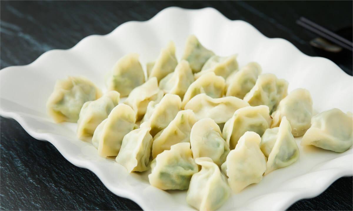 简单又营养的鸡蛋水饺,好吃的韭菜鸡蛋水饺来了