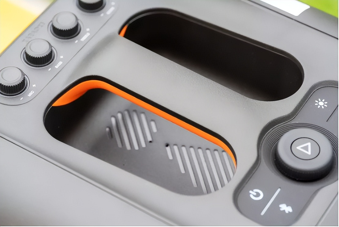 100w小钢炮灯光效果视频,100w小钢炮光束灯效果