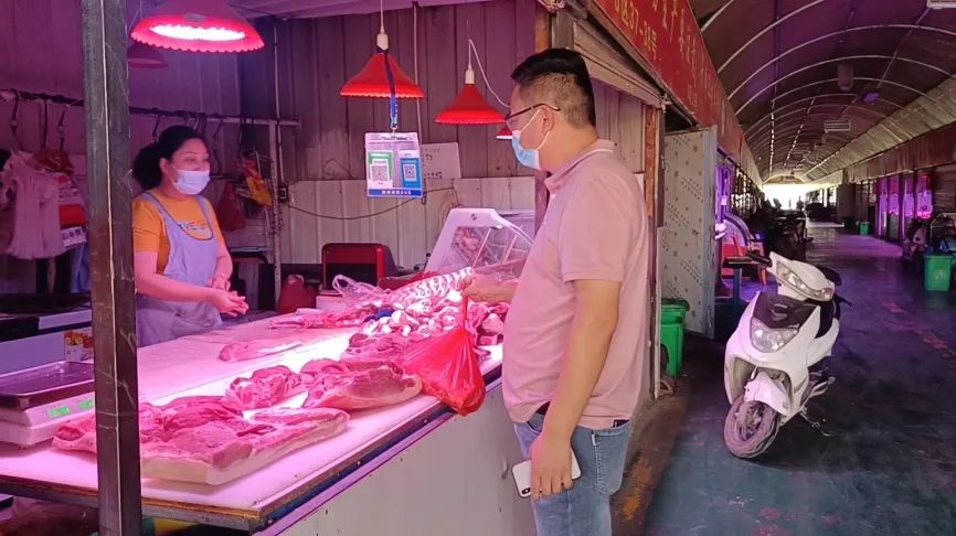 战“疫”路上不停歇的亚星盛世物业“跑腿团”