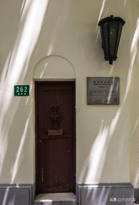 毛主席唯一外孙女孔东梅，神似主席，曾坦言：不活在外公的光环下