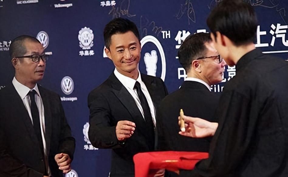 吴京的父亲是谁简介,吴京是哪里人他的父母是谁