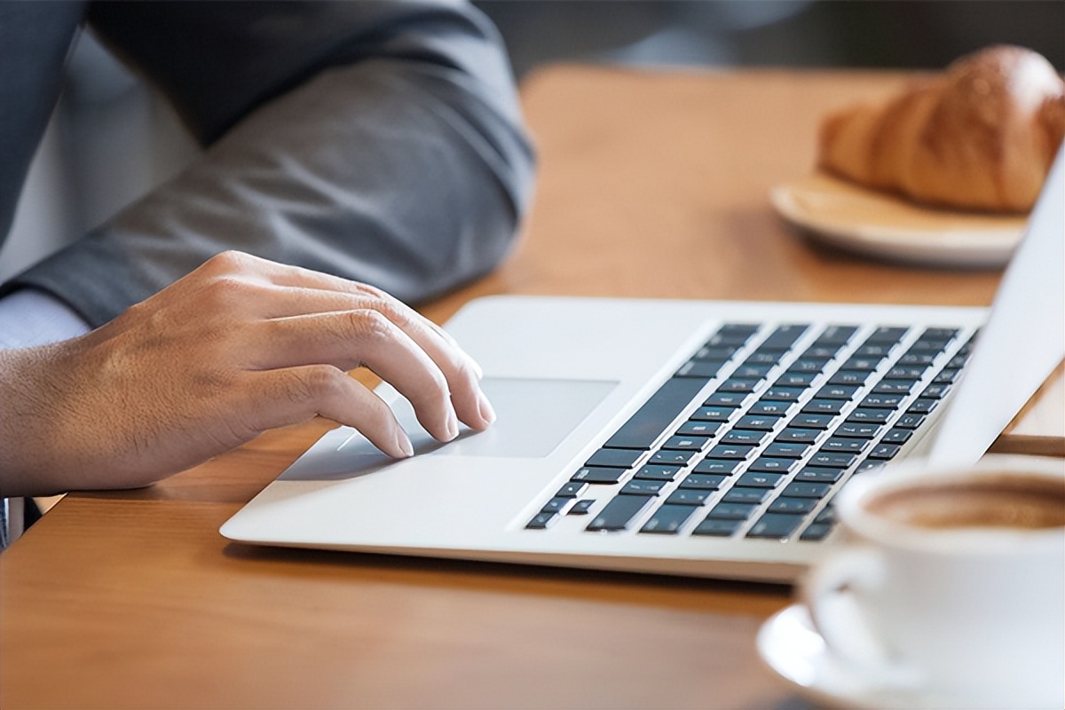 大学生开网店需要准备哪些条件,零基础怎么开网店赚钱呢