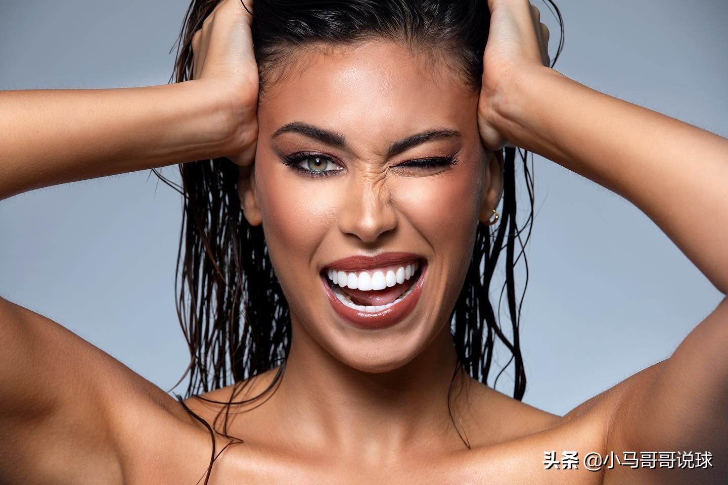 欧超杯冠军门将与西班牙环球小姐恋情官宣，网友：这也太好看了吧