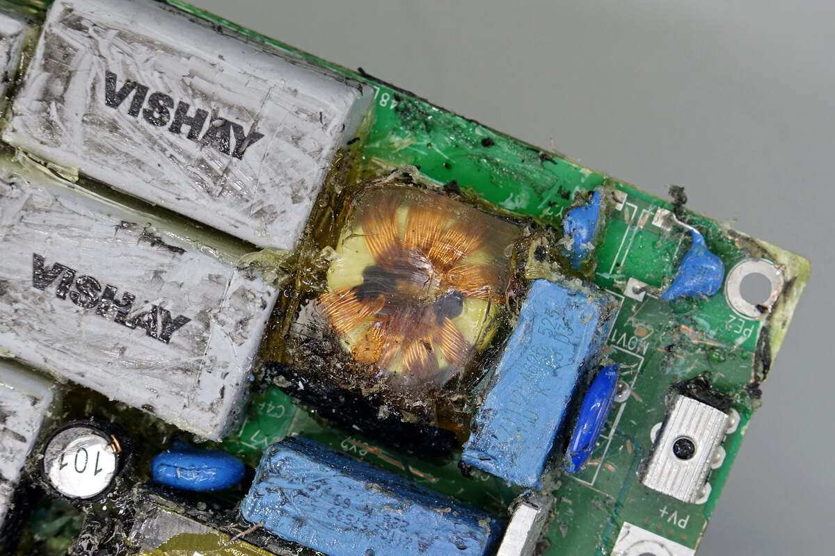 昱能光伏逆变器,昱能逆变器拆解