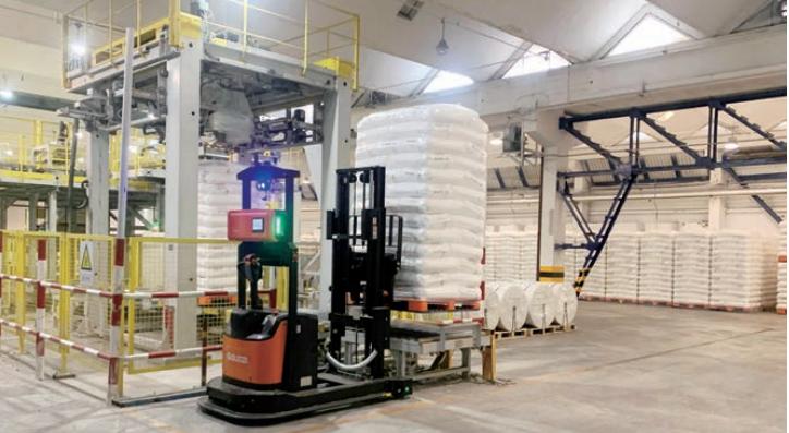 国自：智能搬运系统助力石化企业优化仓储运营——访浙江国自机器人技术股份有限公司副总裁王文斐