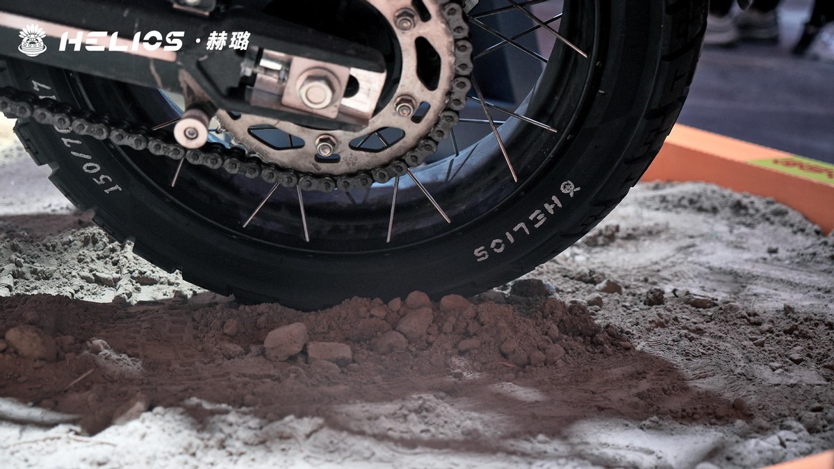 马力再大的车没操控也白搭,helios赫璐轮胎怎么样