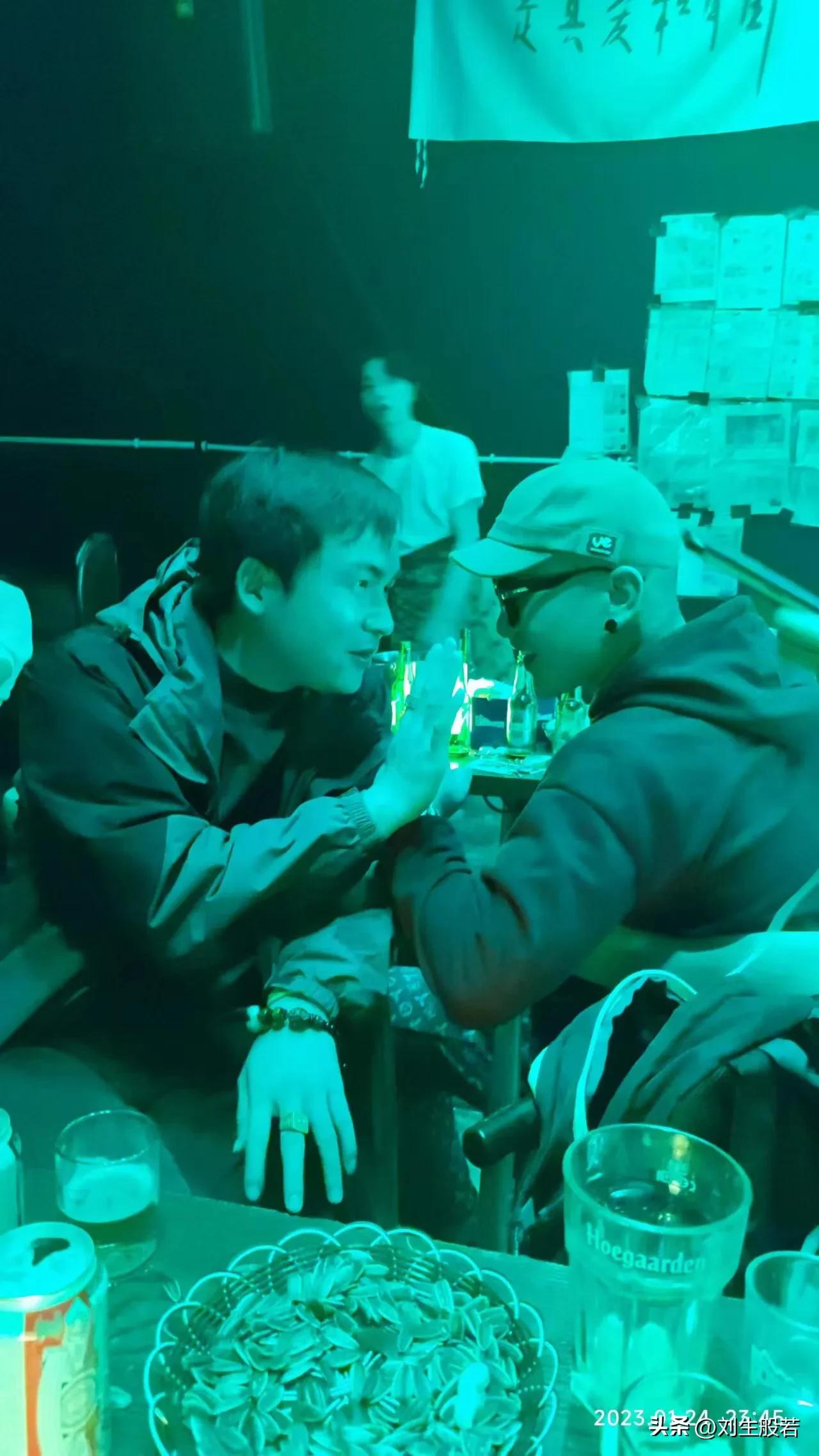 浅谈酒吧,谈酒吧现状