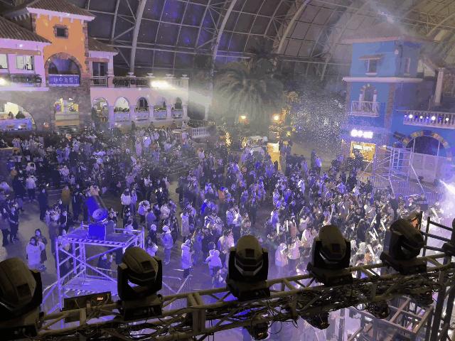 昨夜的滨江道，彻底刷屏了！