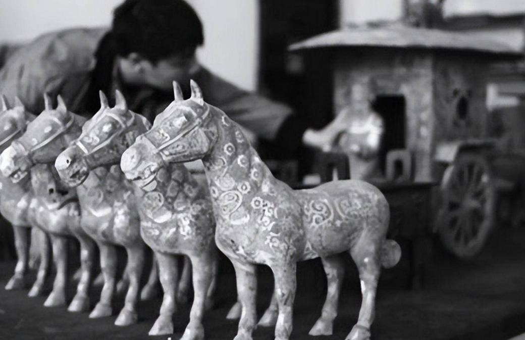 河南老汉造假青铜器,河南老汉带全村制假